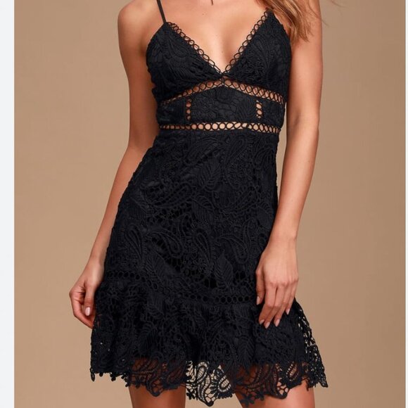 Dearly Beloved Black Crochet Lace Dress Lulus size small - Picture 1 of 5